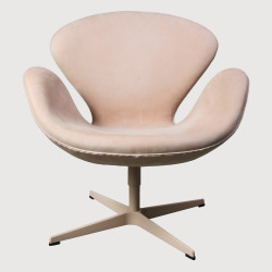 "Swan Chair" by Arne Jacobsen, Limited Edition